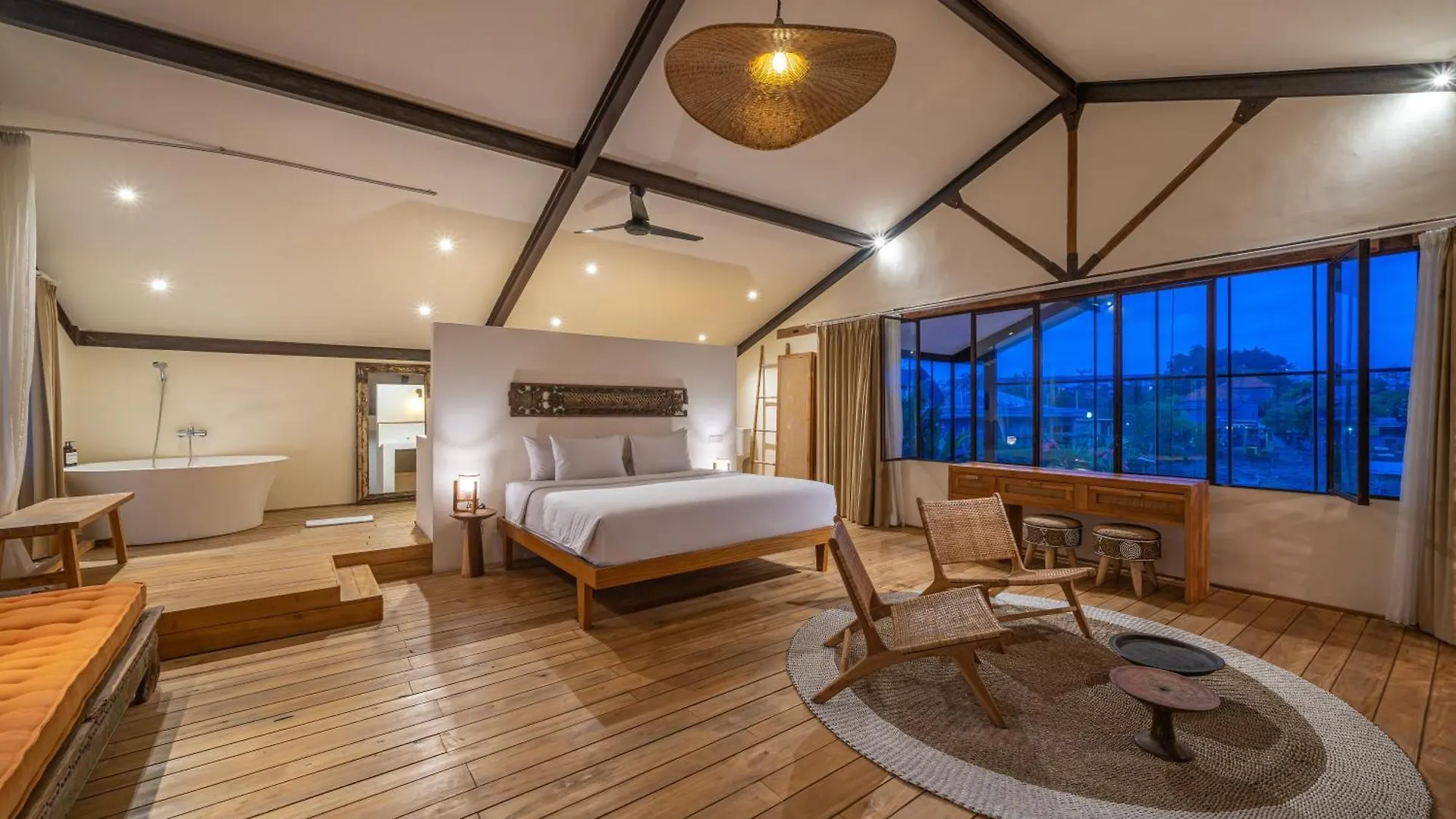 Villa Elma - Huge 2-Bedroom Pool Villa In Umalas! Seminyak