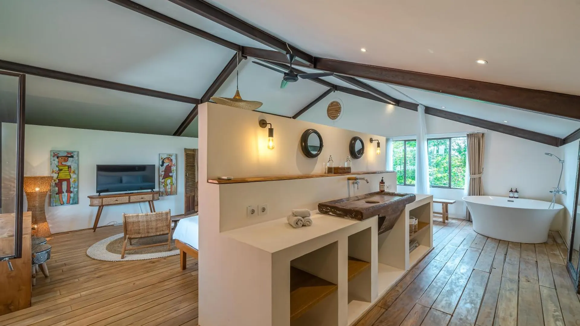 Villa Elma - Huge 2-Bedroom Pool Villa In Umalas! Seminyak  Seminyak (Bali)